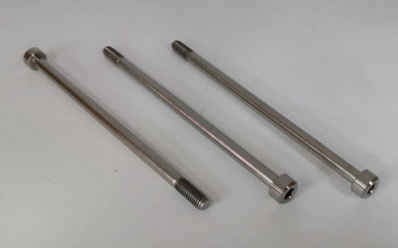 This titanium bolt has M5x100mm thread size